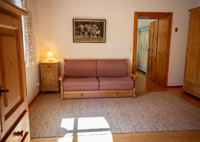 Landhauswohnung Mit Wildromantischem Garten Lägenhet