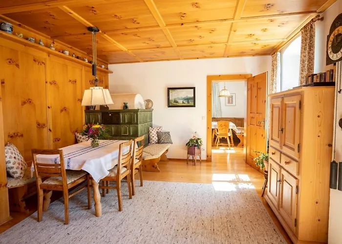 Landhauswohnung Mit Wildromantischem Garten Lägenhet *